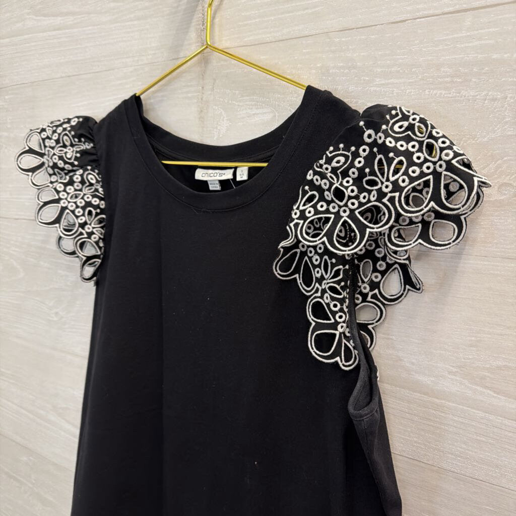 Chicos Black/ White Eyelet Short Sleeve Top Medium
