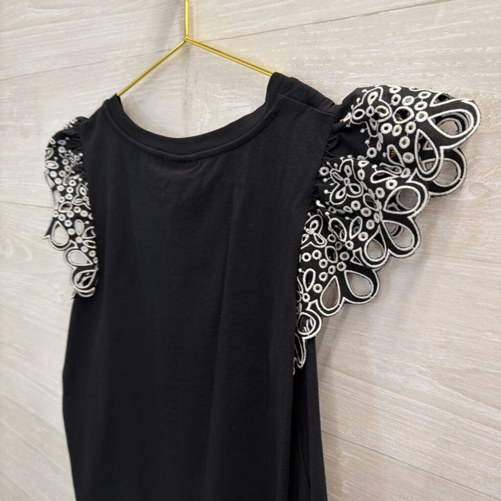 Chicos Black/ White Eyelet Short Sleeve Top Medium