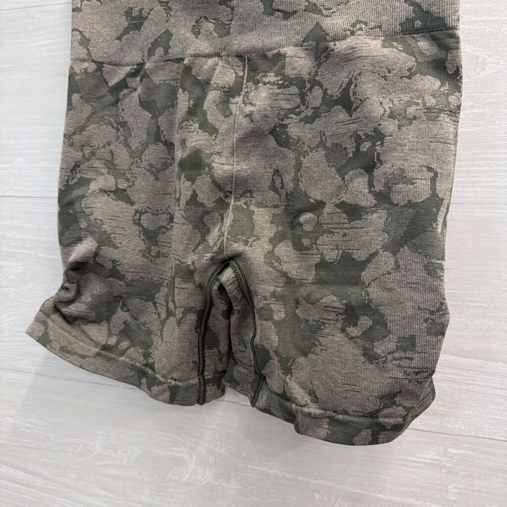 Gym Shark Green Print Athletic Shorts Small