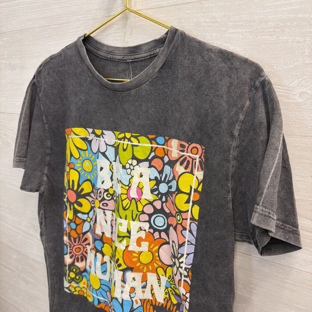 Life Clothing Co Grey/ Multi Be A Nice Human Short Sleeve Graphic Tee Medium