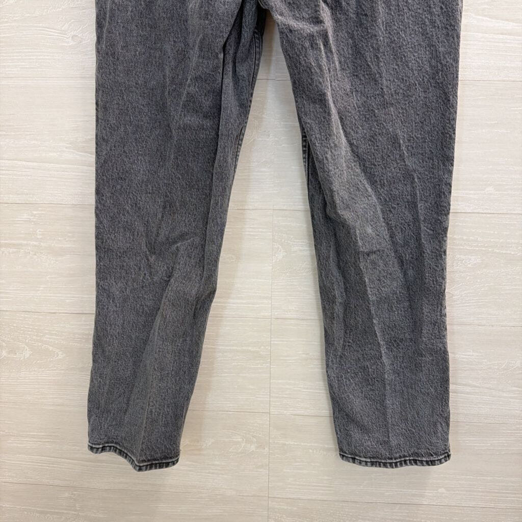 Abercrombie and Fitch Grey Denim The 90s Straight Mid Rise Jeans 6 Short