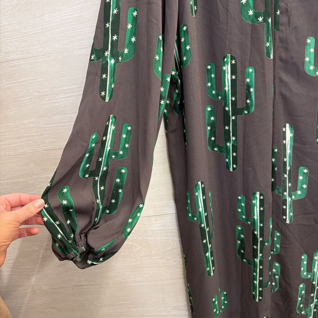 Izzy and Lola Grey/ Green Cactus Print Open Front Duster Kimono Top Medium