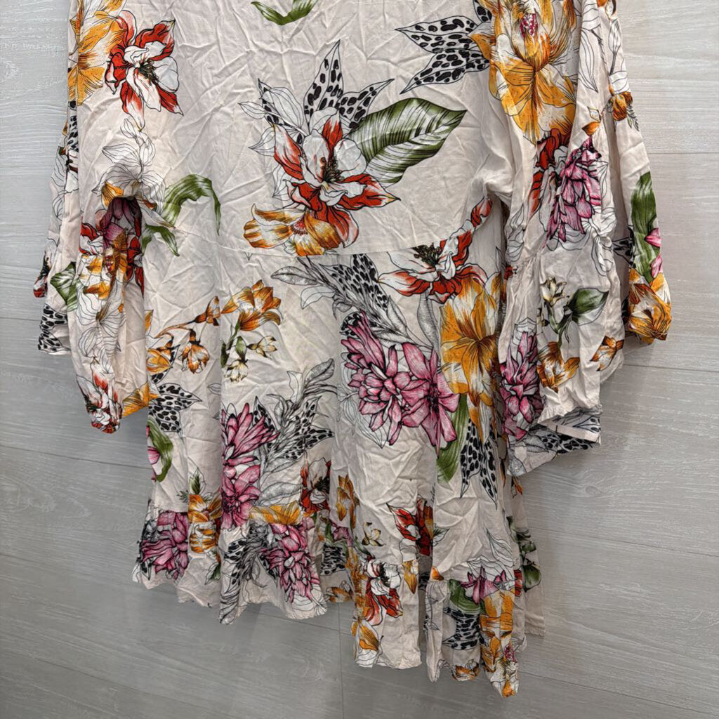 Label of Love White/ Multi Floral Print Long Sleeve Tunic Top Small