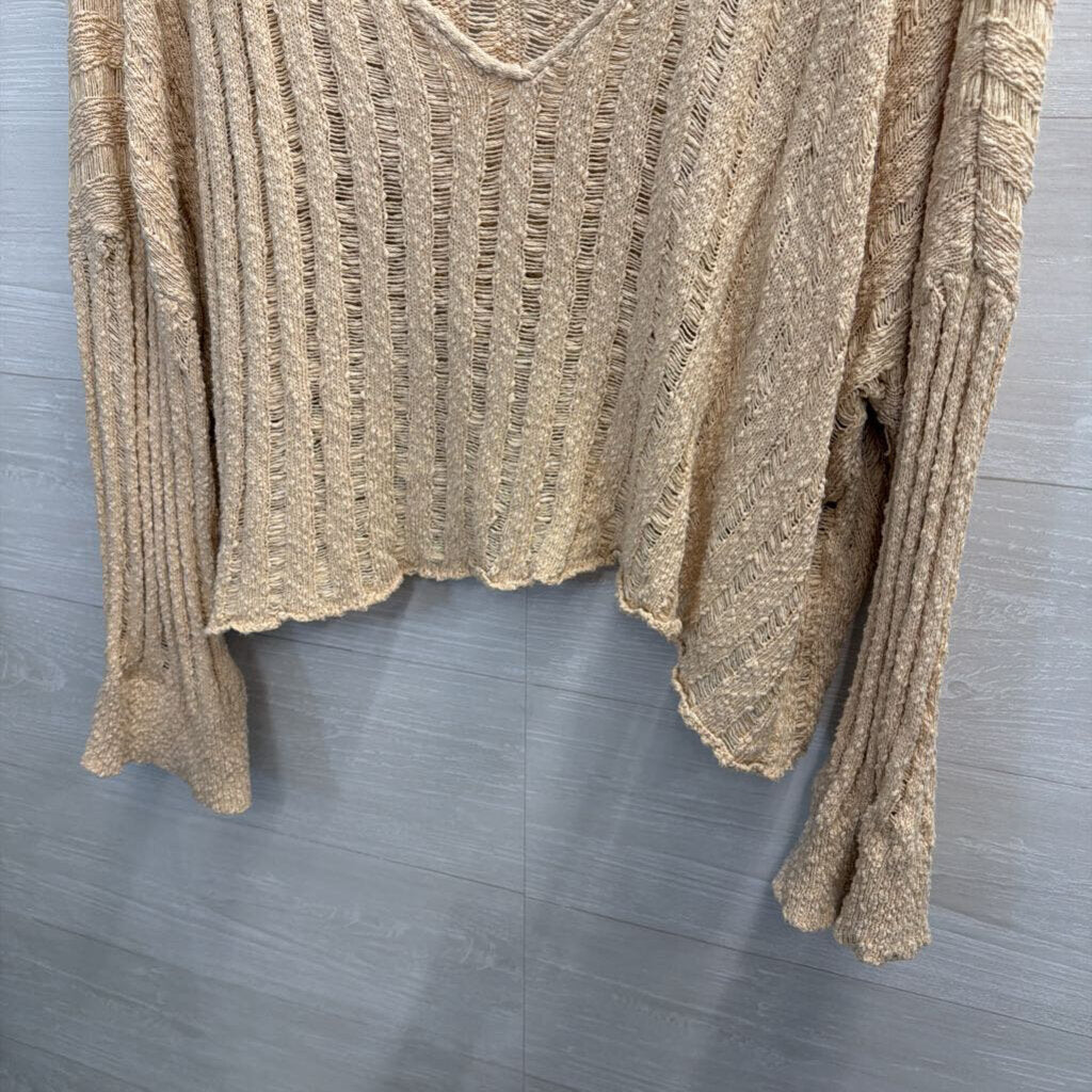 Oli and Hali Beige Open Knit Slouchy V Neck Top Small