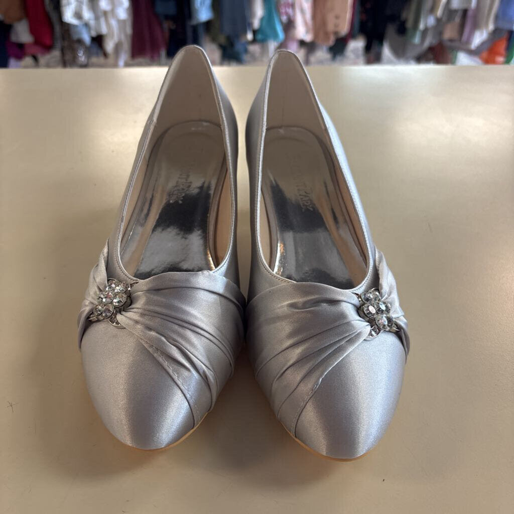 Elegant Park Silver Satin Rhinestone Detail Kitten Heels 9