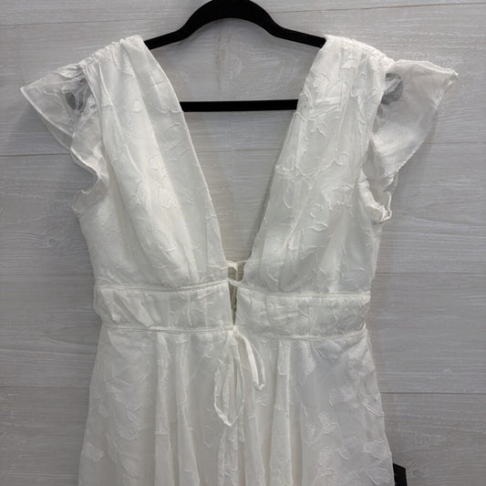 Lulus White Print Ruffle Short Sleeve Romper Large