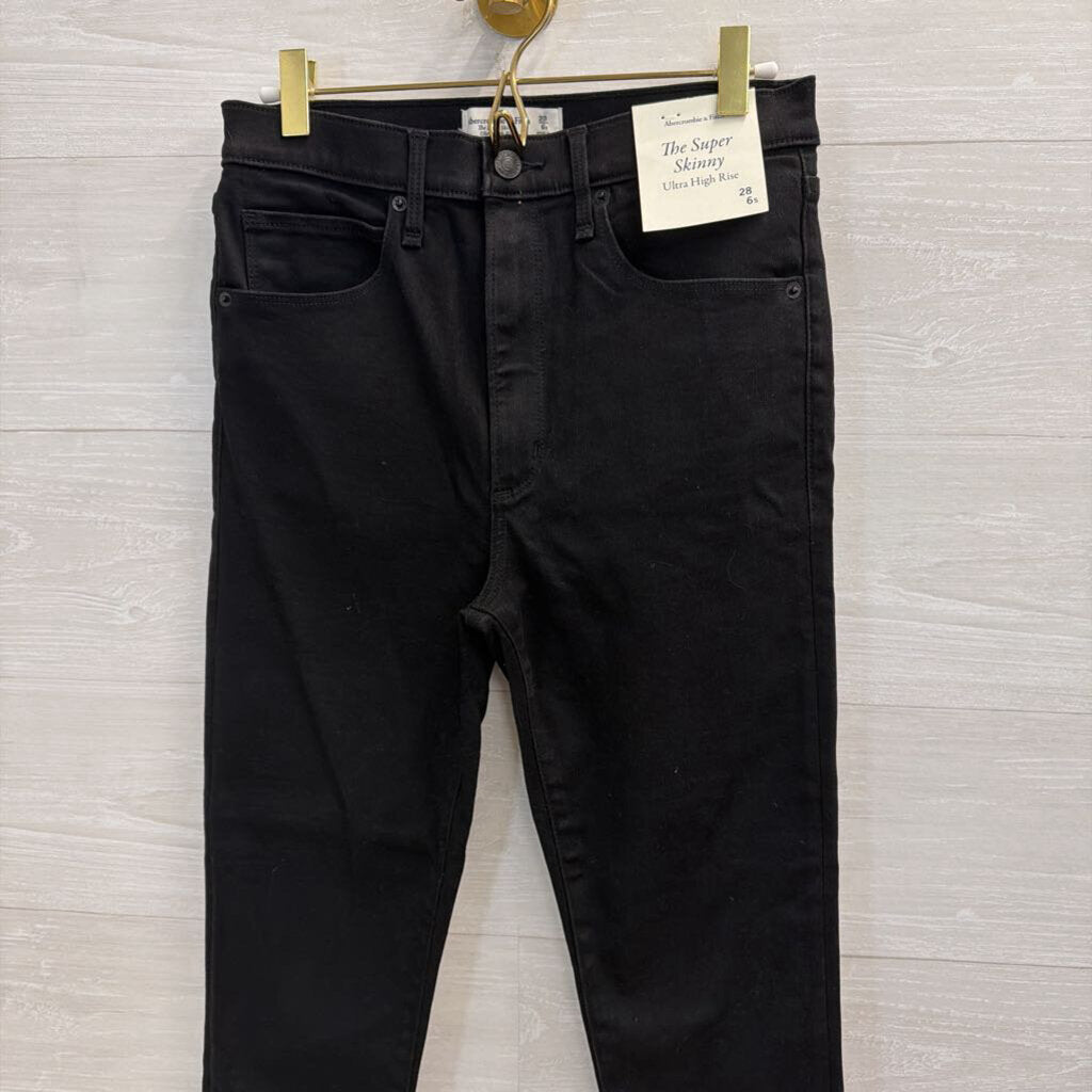 Abercrombie and Fitch Black The Super Skinny Ultra High Rise Jeans 6 Short