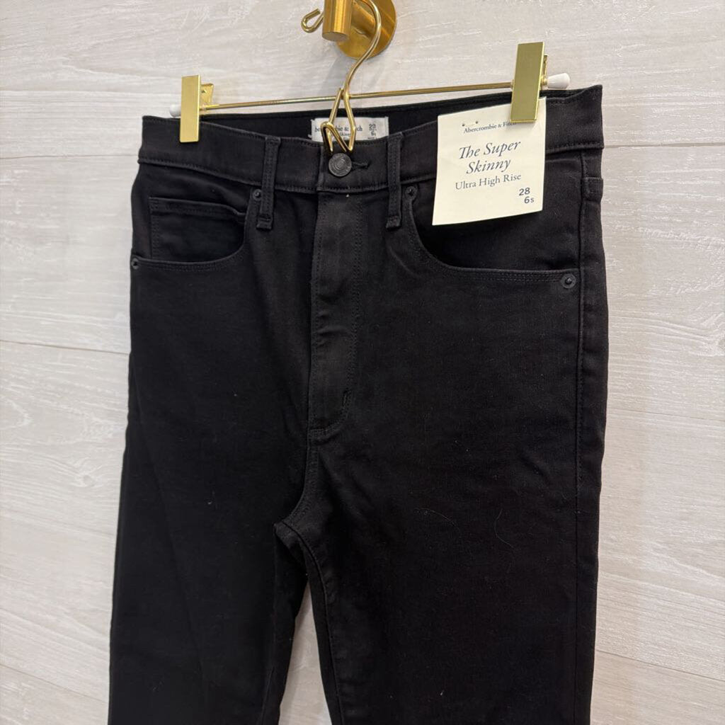 Abercrombie and Fitch Black The Super Skinny Ultra High Rise Jeans 6 Short
