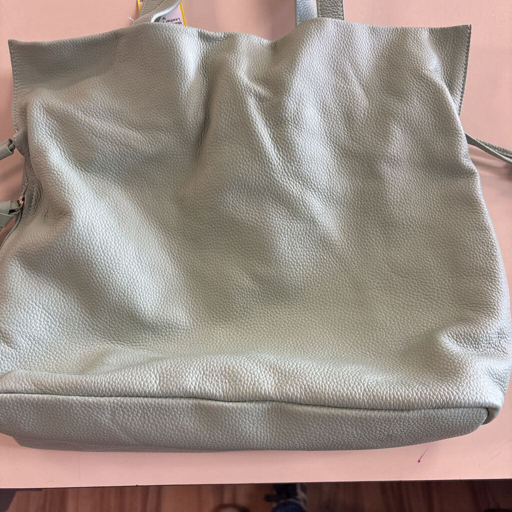 Tote le Monde Mint Pebbled Leather Purse