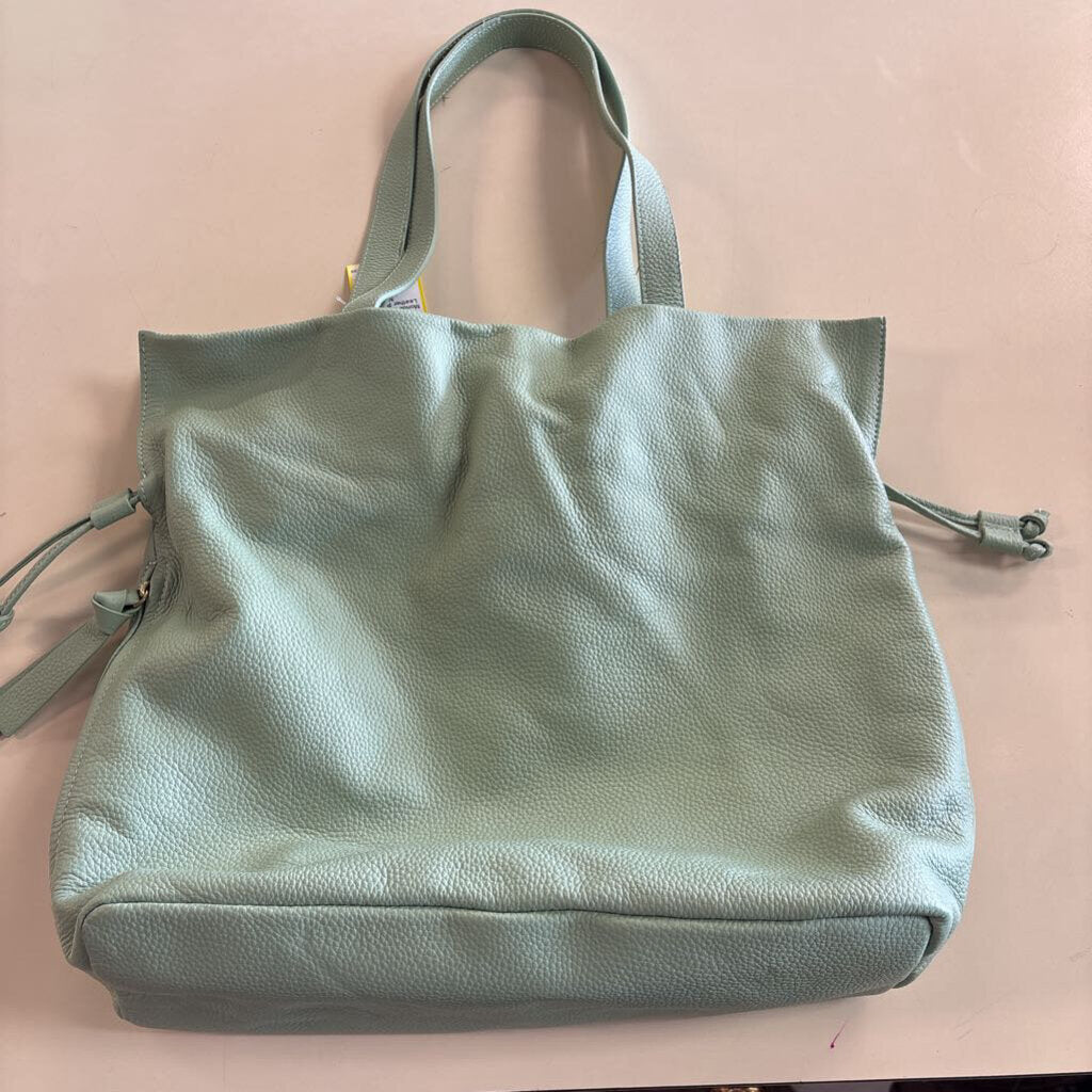 Tote le Monde Mint Pebbled Leather Purse