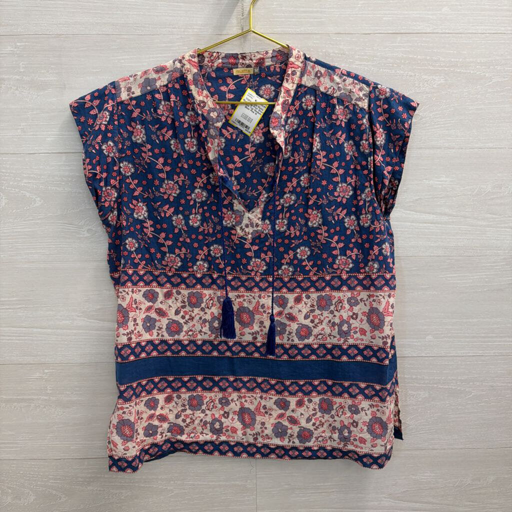 Matta Blue/ Pink Print Short Sleeve Top Medium