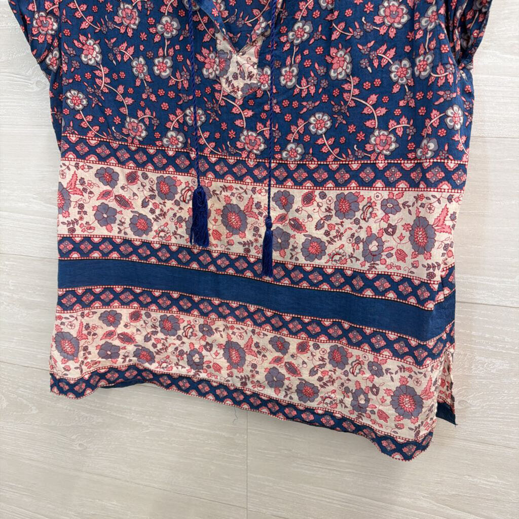 Matta Blue/ Pink Print Short Sleeve Top Medium