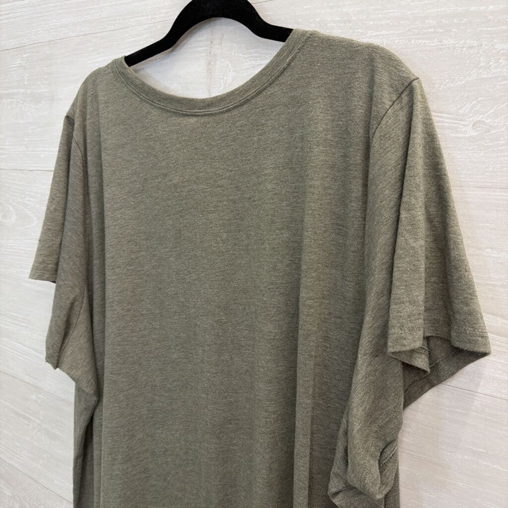 Torrid Grey/ Multi Together We Fight Short Sleeve Graphic Tee 5