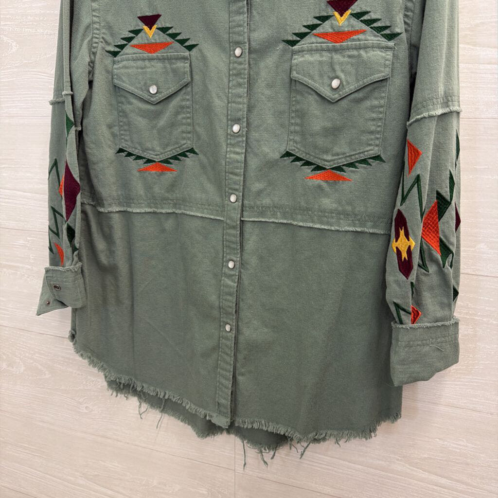 Panhandle Green/ Multi Embroidered Aztec Print Long Sleeve Button Down Top Medium