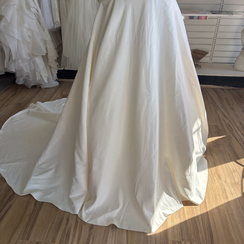 Sincerity Bridal Square Neck Bridal Gown 18