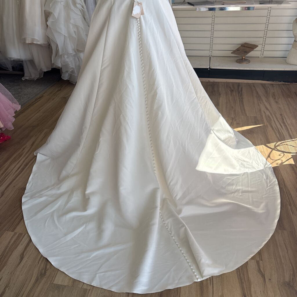 Sincerity Bridal Square Neck Bridal Gown 18