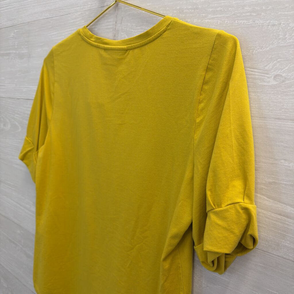 Chicos Soft Yellow Short Sleeve Top Small