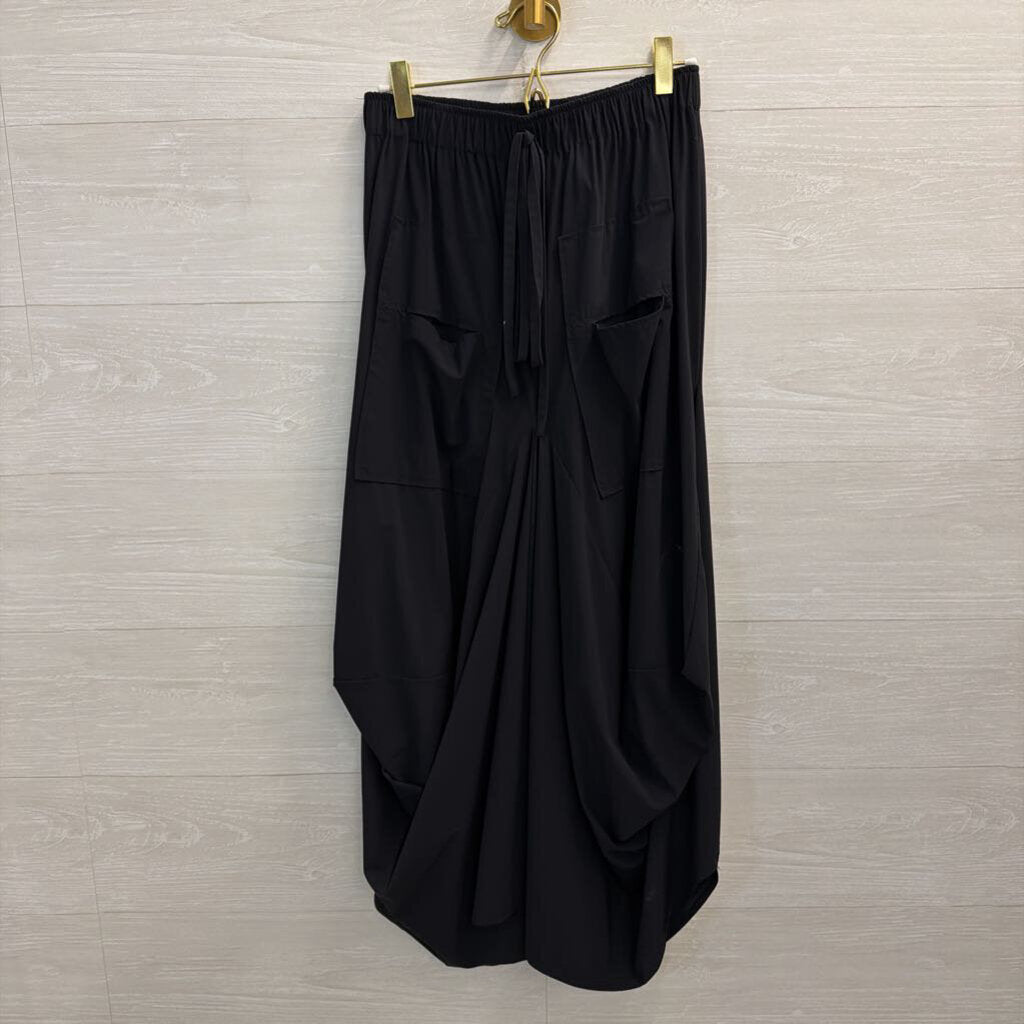 Ruti Black 'The Go To' Midi Skirt Small