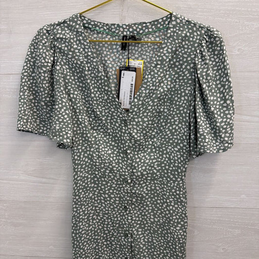 Vero Moda Green/ White Dot Print Short Sleeve Button Front Dress Small