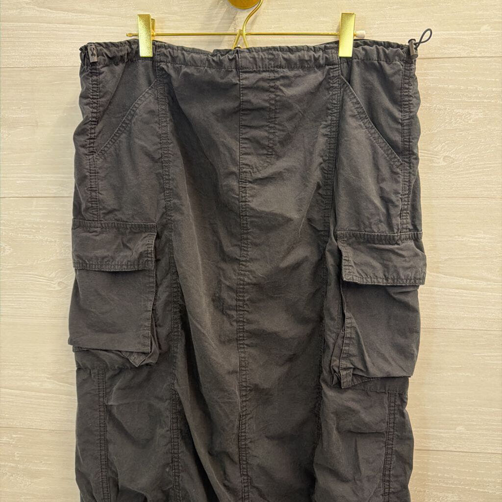 Black Cinch Waist Cargo Midi Skirt Small
