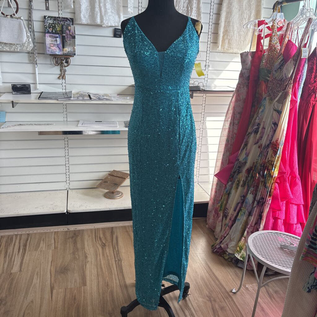 Amore Bella Blue Sequin Long Formal Dress Medium