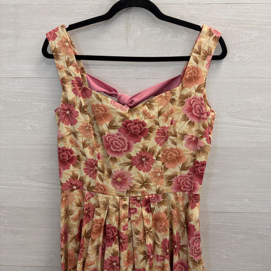 Soda Pop Dress Shop Beige/ Pink Floral Print Retro Dress Medium