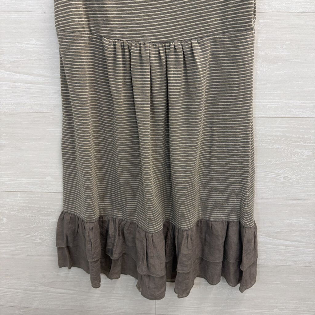 Blue Bird Grey/ Cream Striped Ruffle Hem Tunic Tank Top Medium