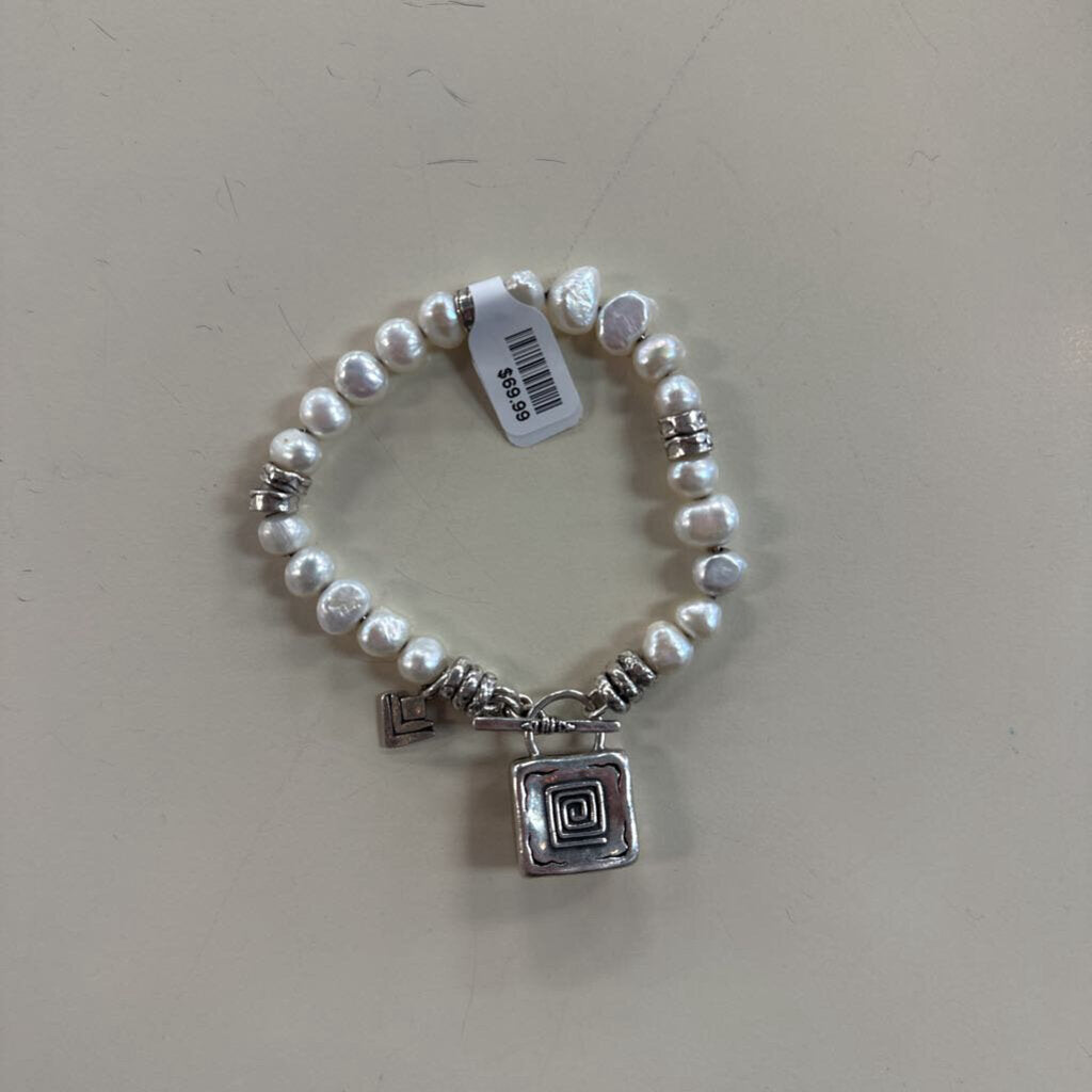 Vintage Silpada Sterling Silver Freshwater Pearl Bracelet