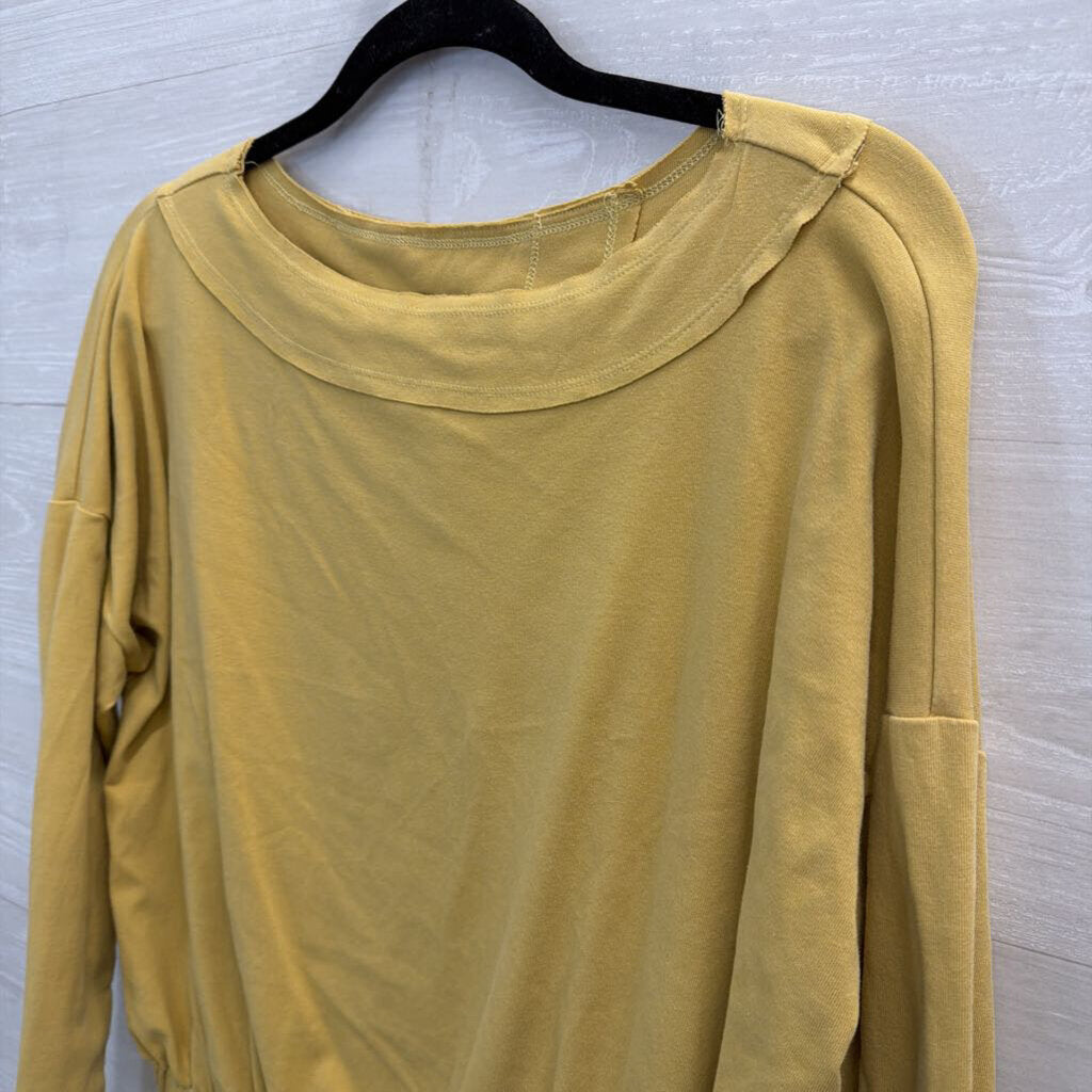 Easel Yellow Long Sleeve Open Back Top Small