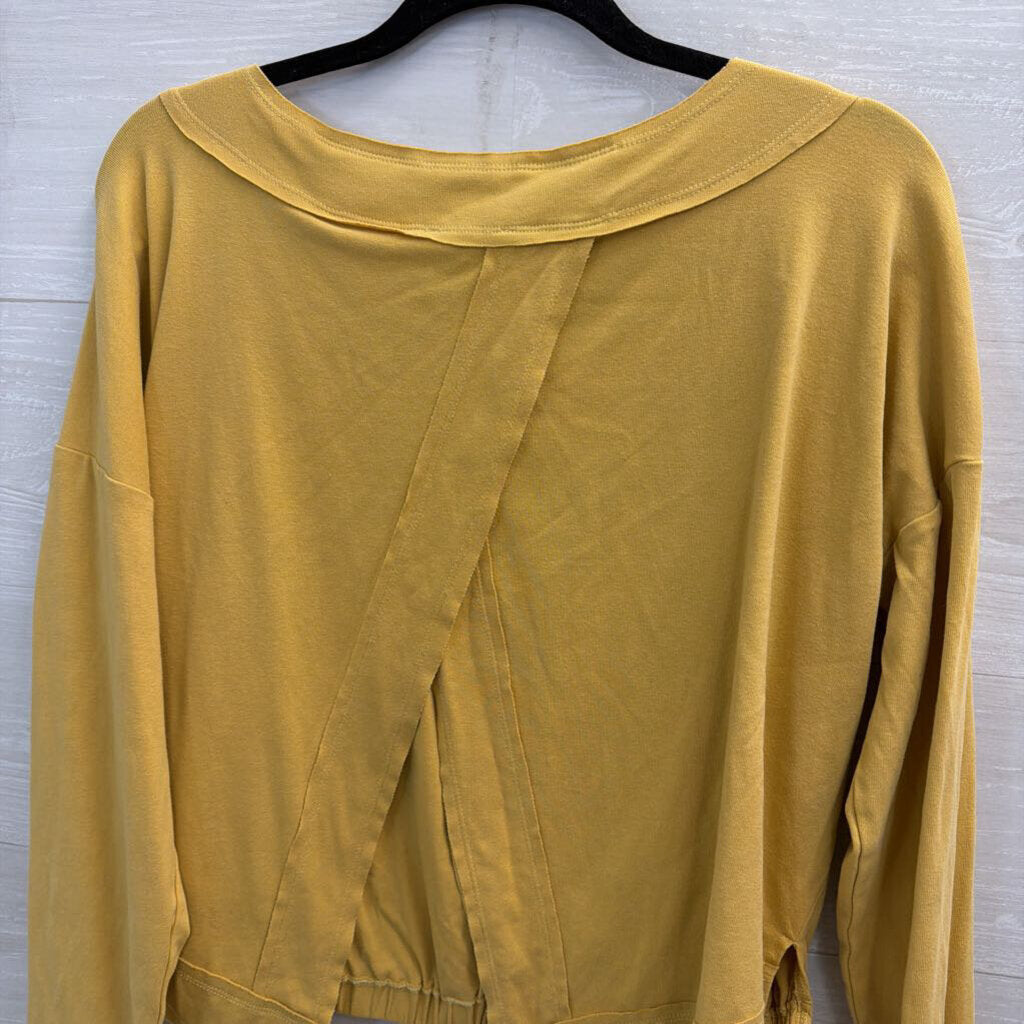 Easel Yellow Long Sleeve Open Back Top Small