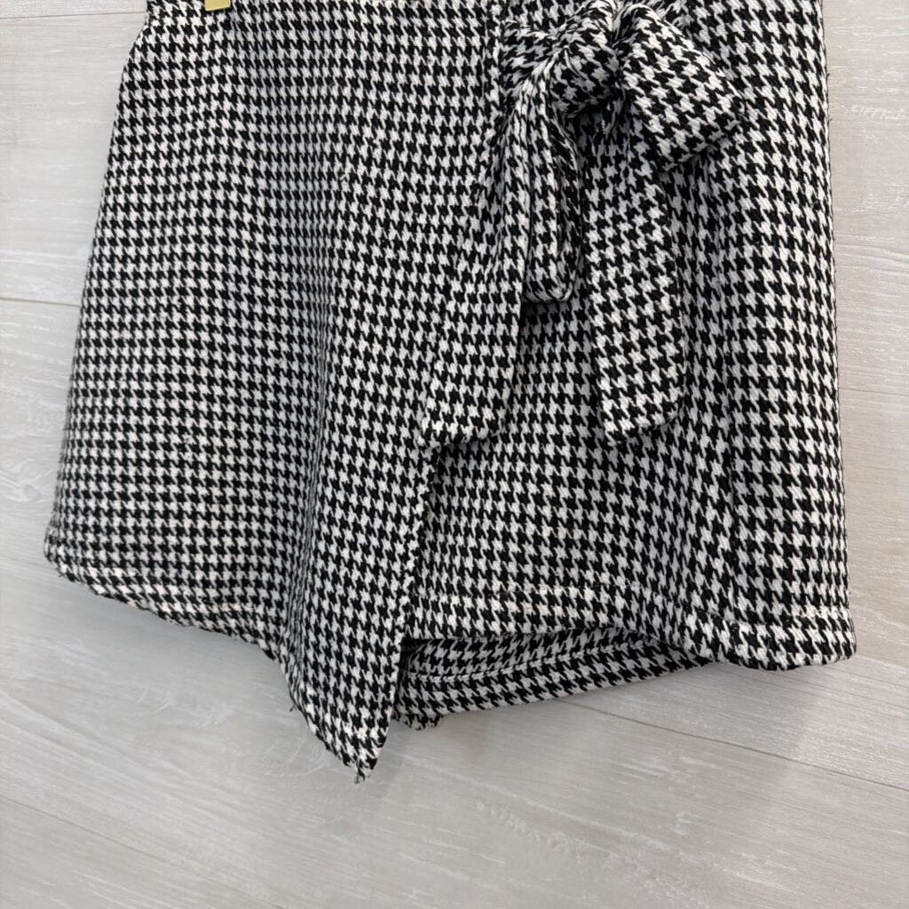 Black/ White Houndstooth Wrap Skort Small