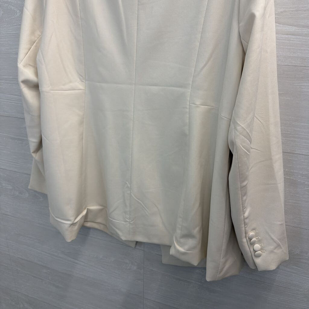Studio by Torrid Ivory Crepe Blazer Jacket 2