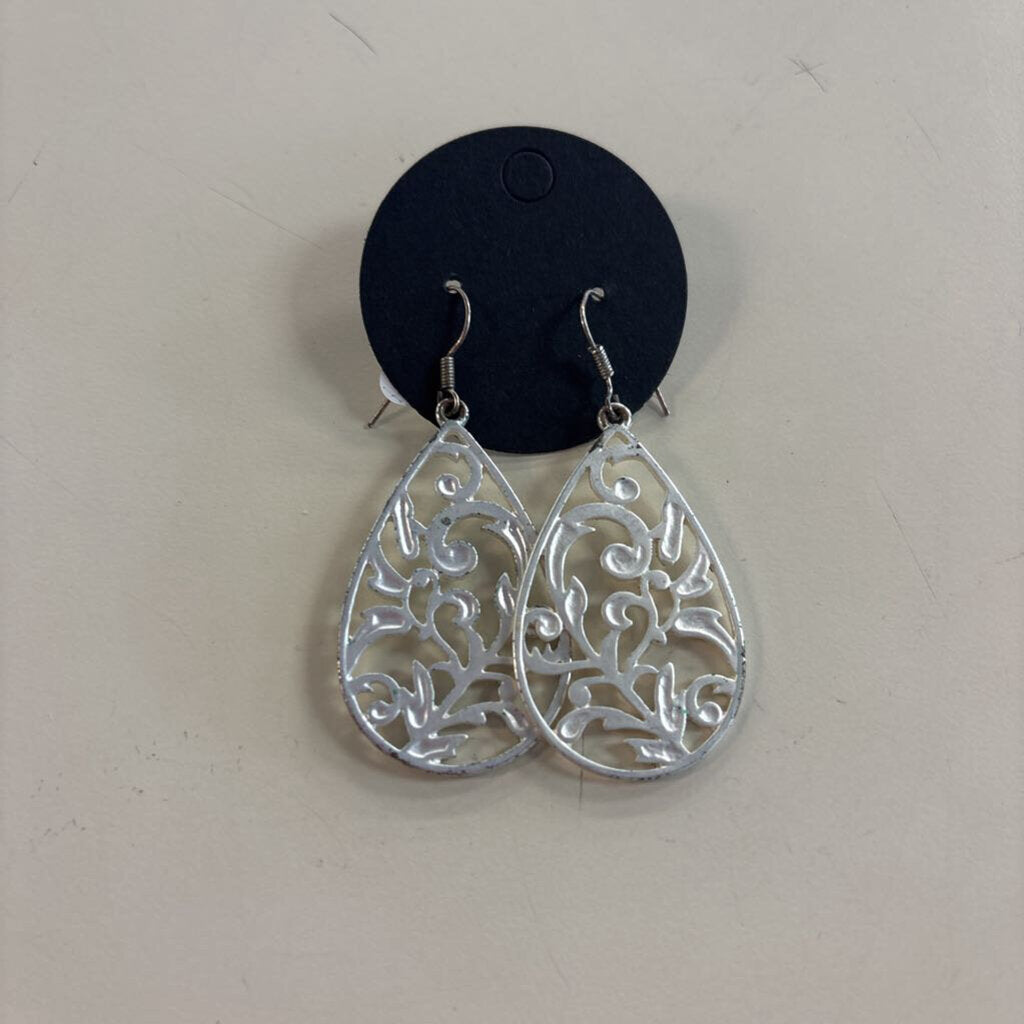 Silver Filigree Drop Earrings