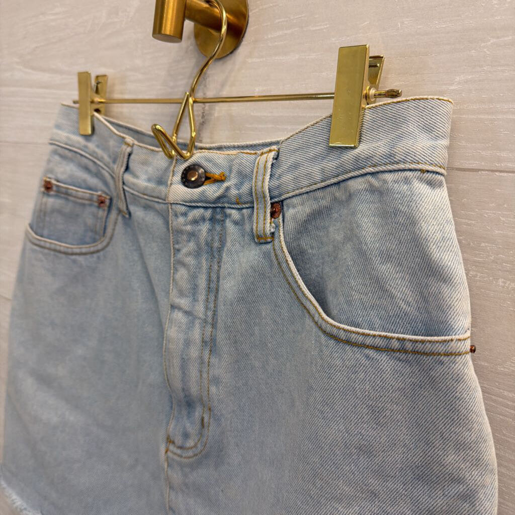 The Vintage Twin Light Wash Raw Hem Denim Skirt 8