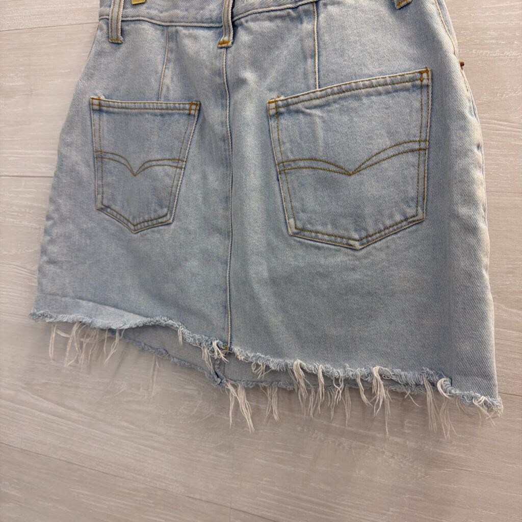 The Vintage Twin Light Wash Raw Hem Denim Skirt 8