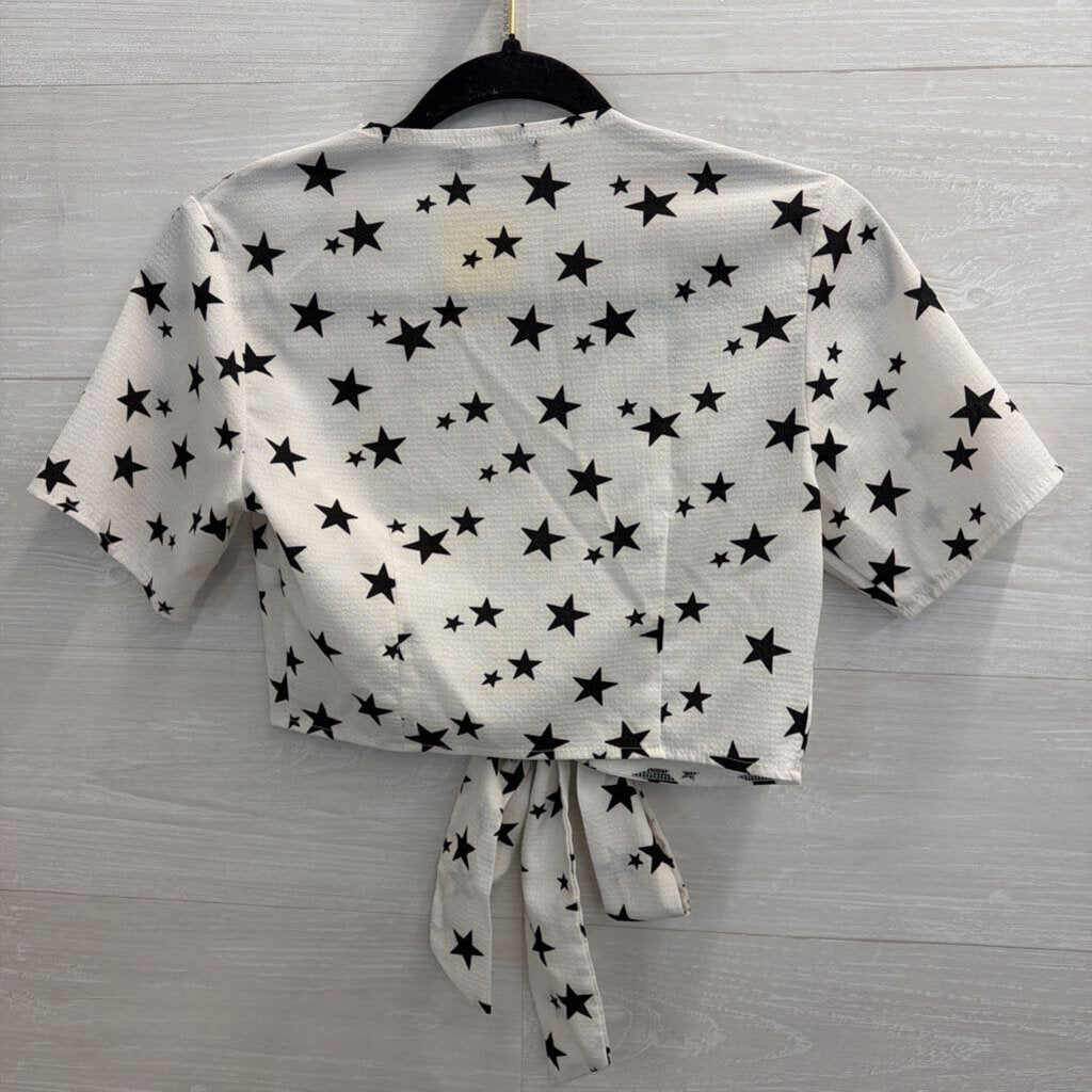 Nasty Gal White/ Black Star Print Cropped Tie Front Short Sleeve Top 2