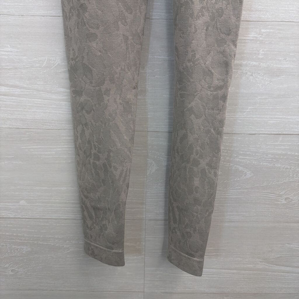 Gym Shark Grey Print Athletic Leggings Extra Small