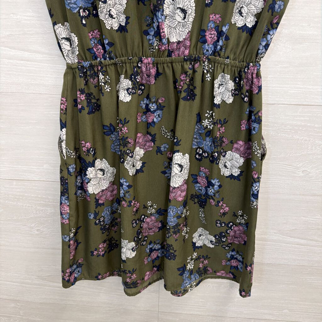 Hippie Rose Green/ Multi Floral Print Short Sleeve Dress Medium