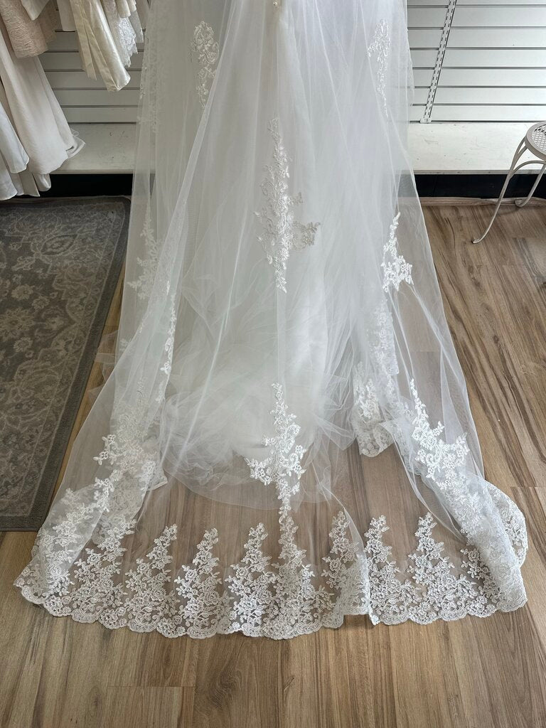 Lace Applique Long Sleeve Wedding Dress 26