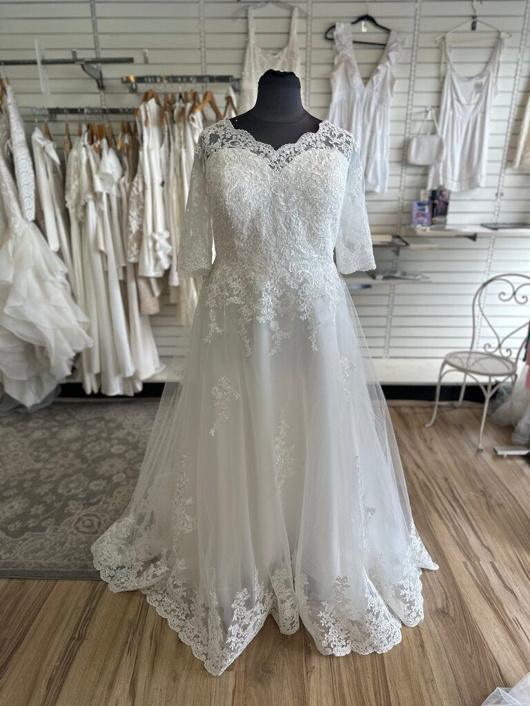 Lace Applique Long Sleeve Wedding Dress 26