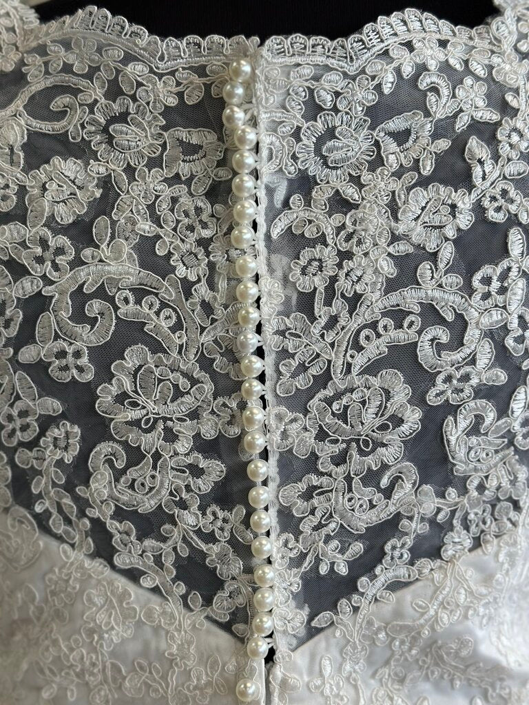 Lace Applique Long Sleeve Wedding Dress 26