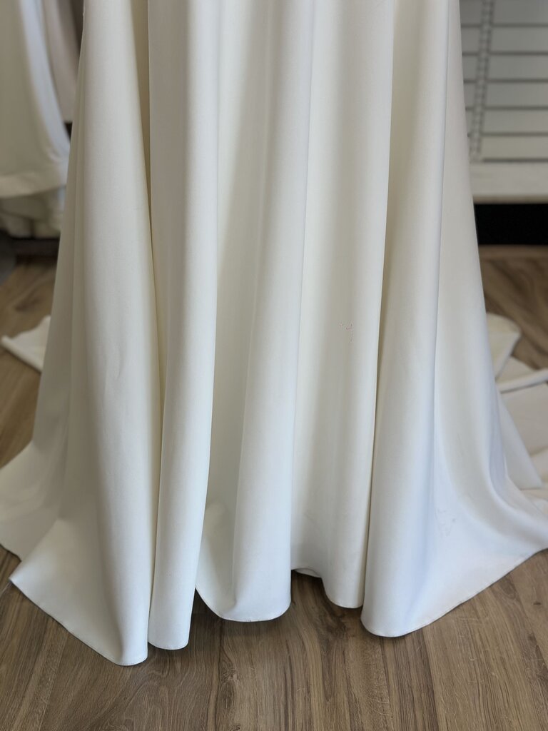 Justin Alexander Bow Detail Wedding Dress 10