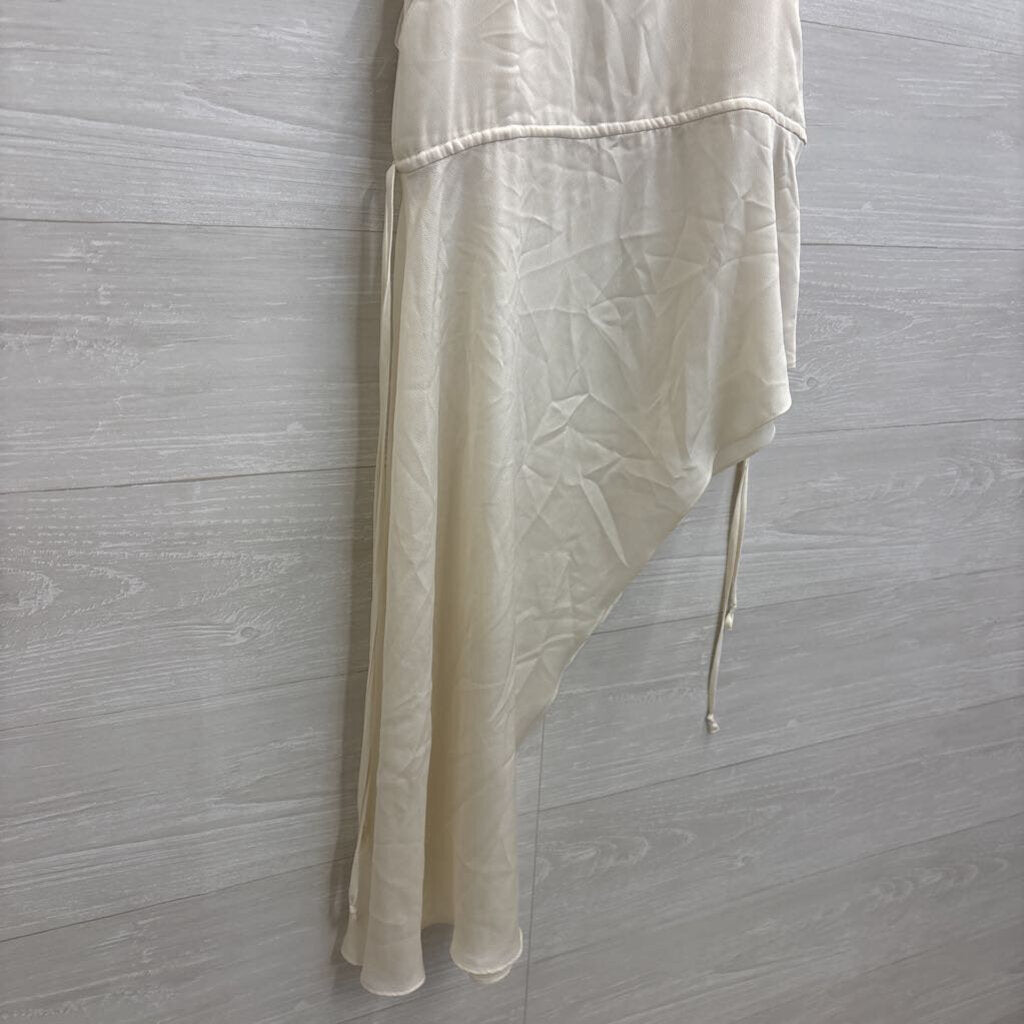 BCBG White Silky Asymmetrical Hem Sleeveless Top Extra Small