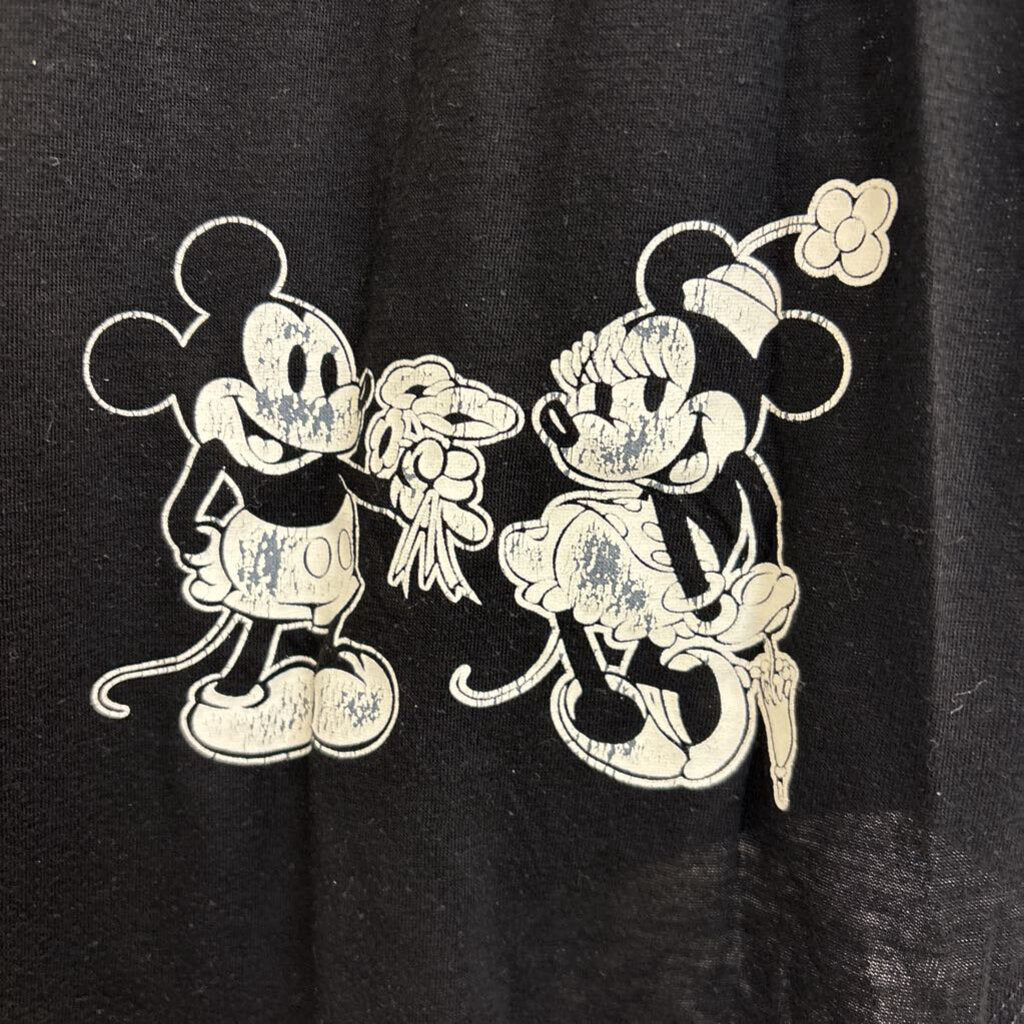 Disney Black/ White Mickey's Rival Short Sleeve Graphic Tee Extra Large