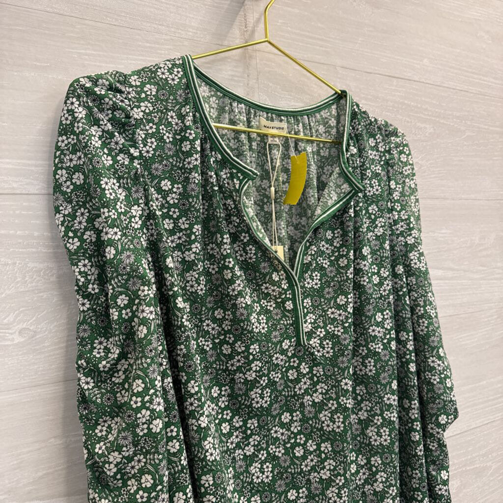 Max Studio Green/ White Floral Print Short Ruffle Sleeve Top 1X