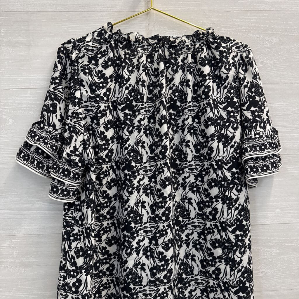 Max Studio Black/ White Print Short Ruffle Sleeve Top 1X