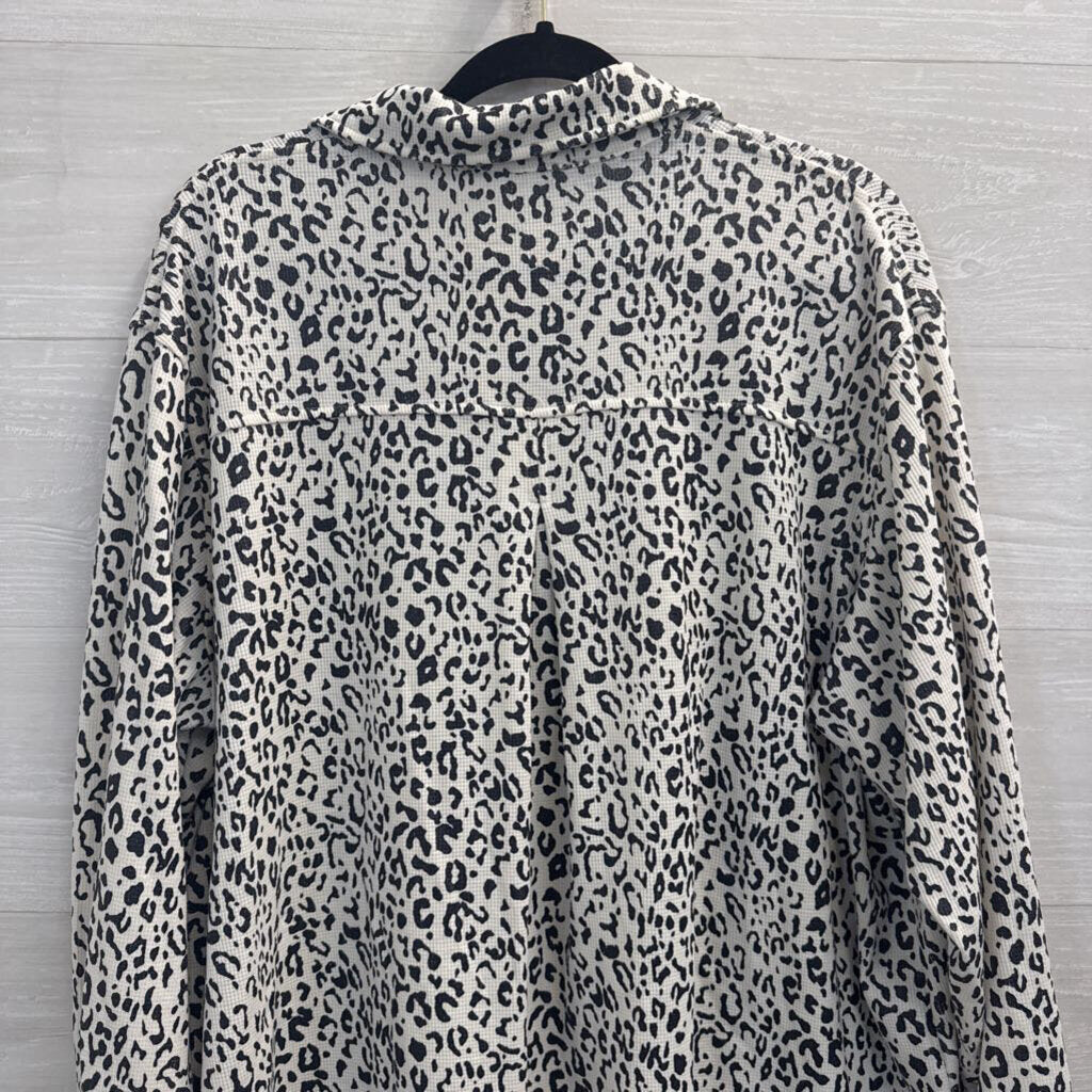 Jane and Delancey White/ Black Leopard Print Henley Long Sleeve Top 1X