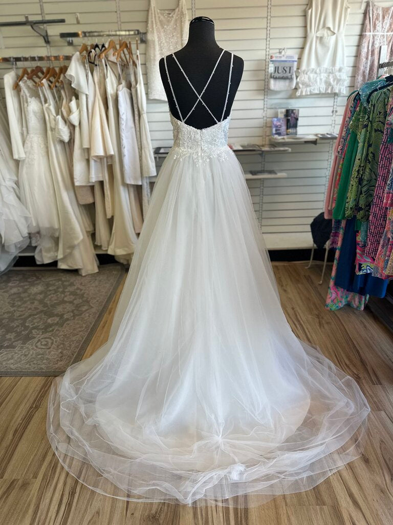 Dave & Johnny Beaded Top Ballgown 14