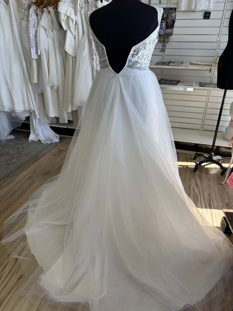 Dave & Johnny Lace Top Sheer Detail Wedding Dress 16