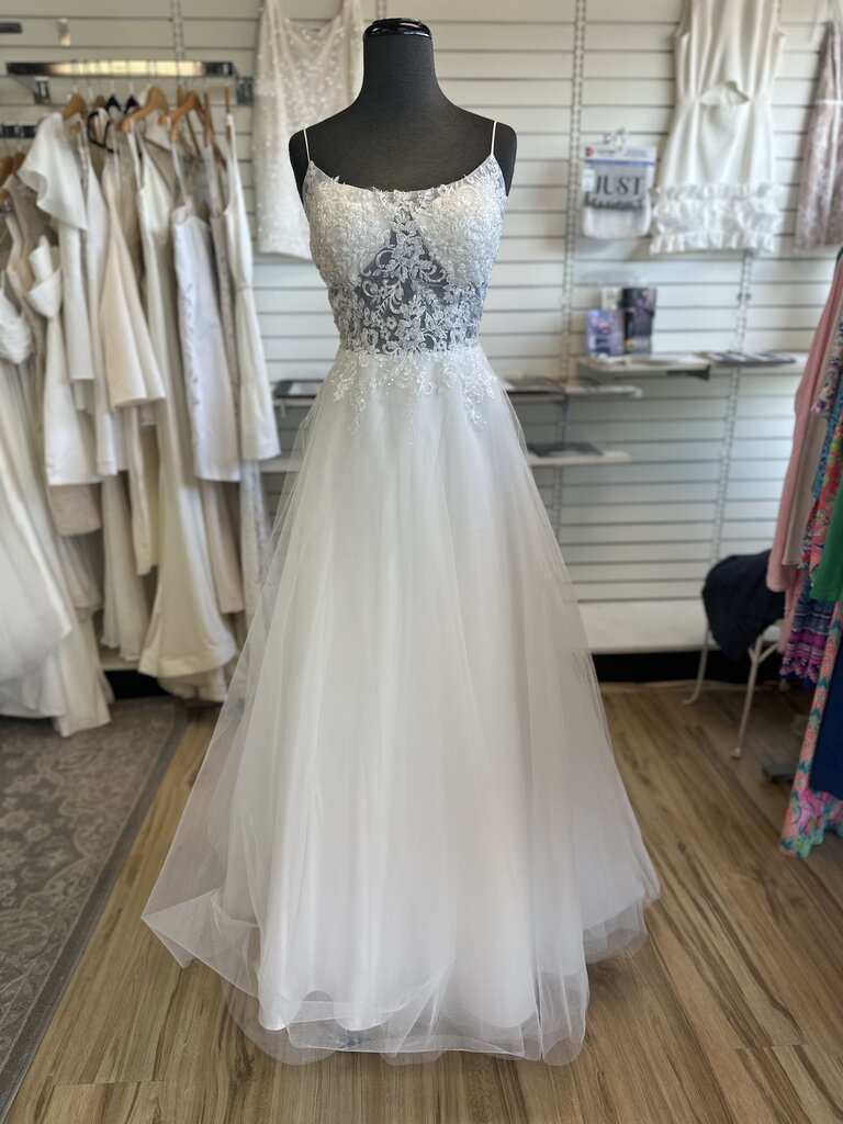 Dave & Johnny Beaded Top Ballgown 14